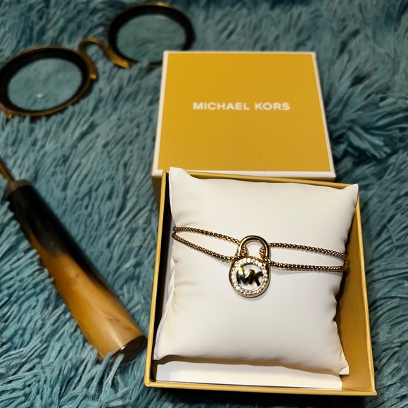 Michael Kors MK Padlock Slider Gold  Bracelet w/ Crystals Accents - Picture 8 of 8